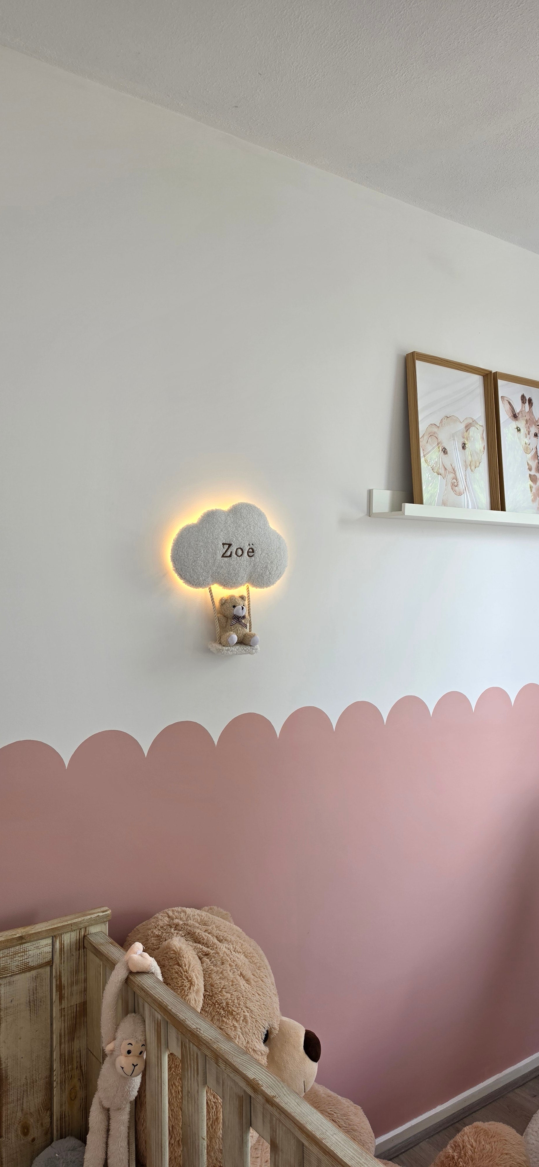 Gepersonaliseerde Teddy Wolkenlamp met Naam & Beertje op Schommel
